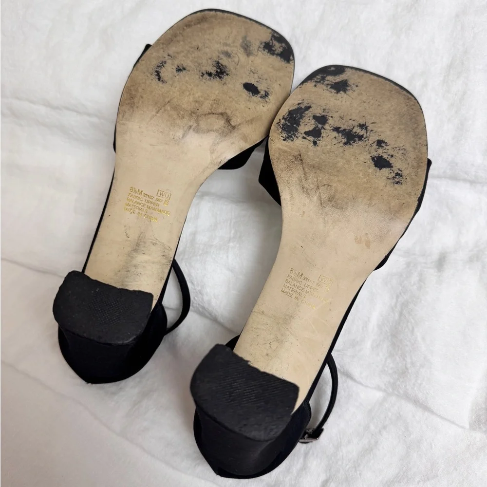 Vintage 90’s Black Chunky Heels Ankle Buckle Strap Size 8.5 Pumps Classic